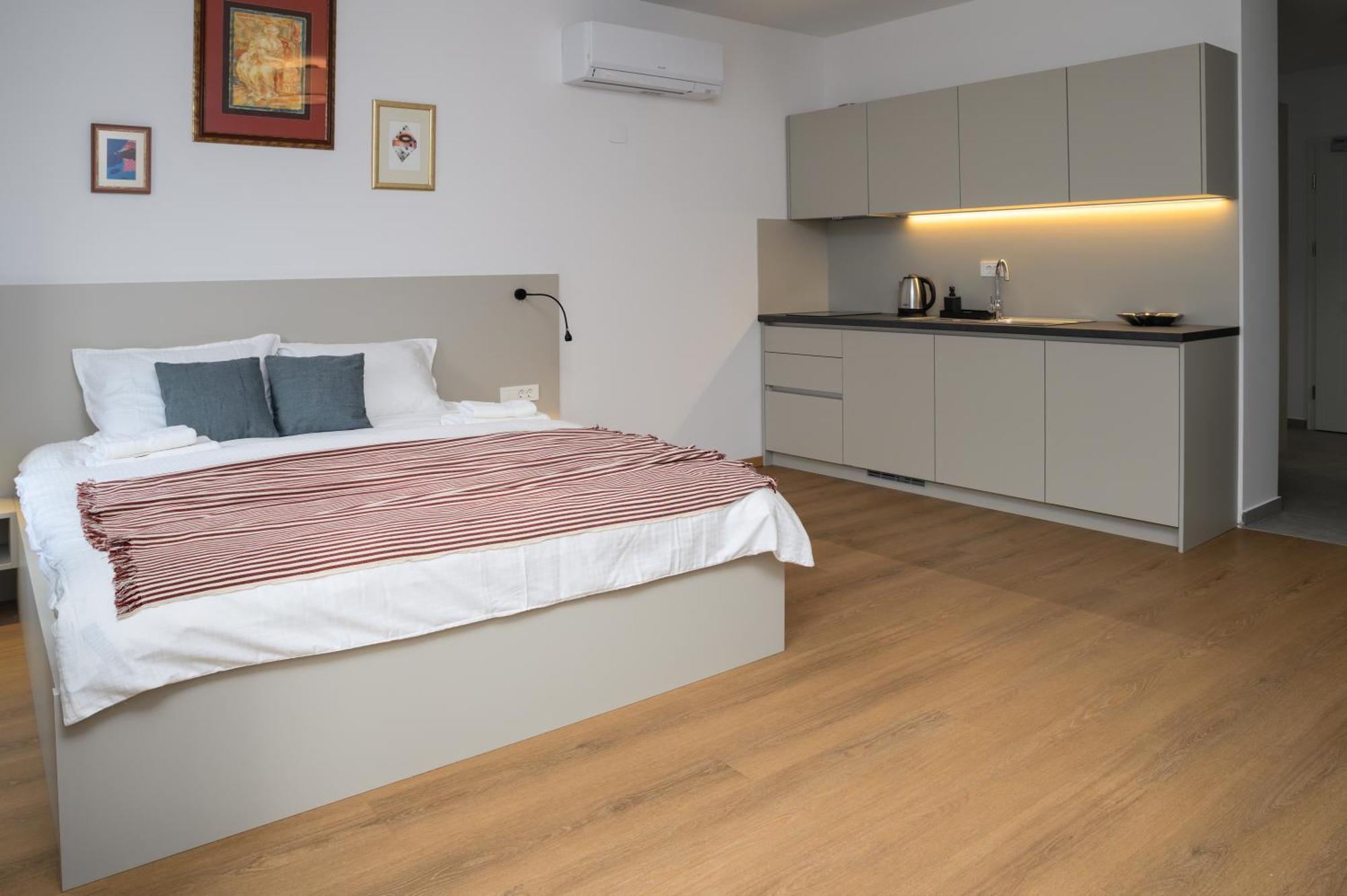 Primus Apartments Lubiana Esterno foto